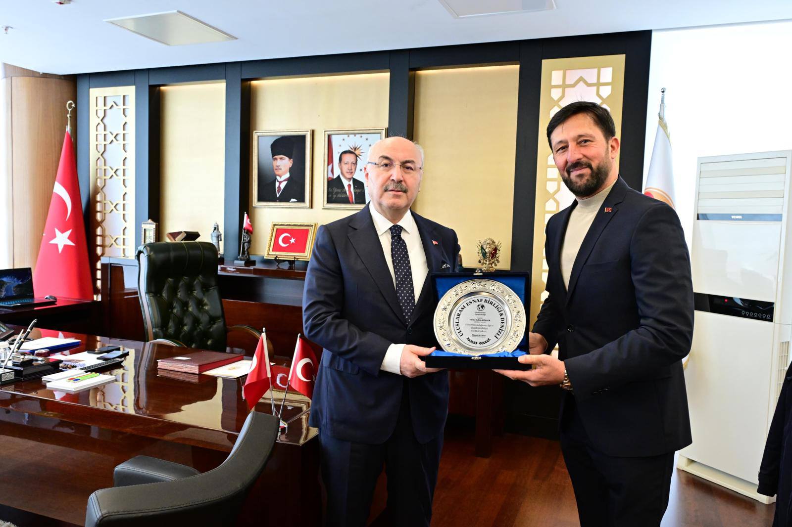 UEB Denizli’den Vali Köşger’e Ziyaret: Esnaf ve Ekonomi İçin Ortak Adımlar Masada